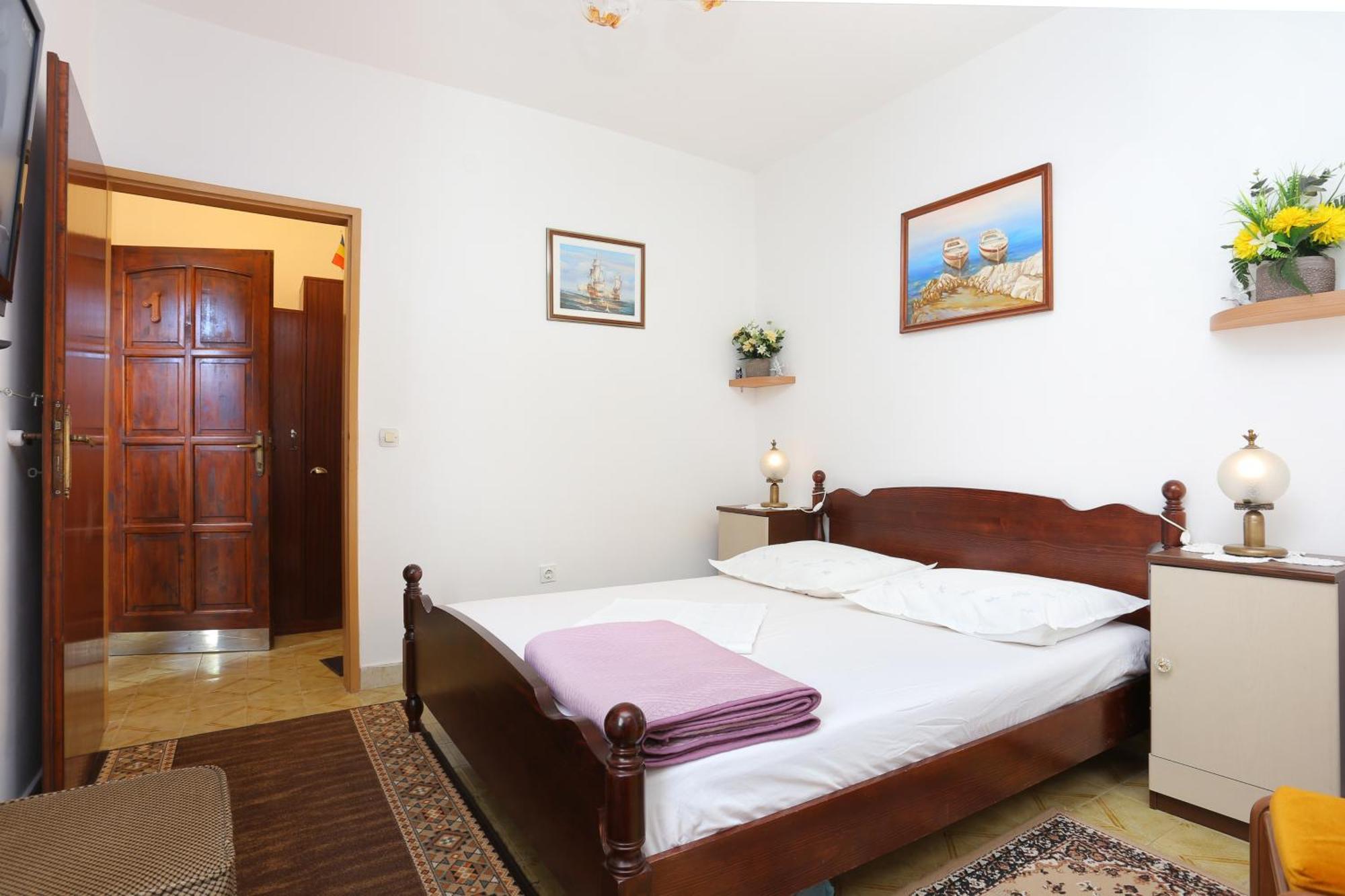 Apartments By The Sea Stanici, Omis - 1028 Tice Quarto foto